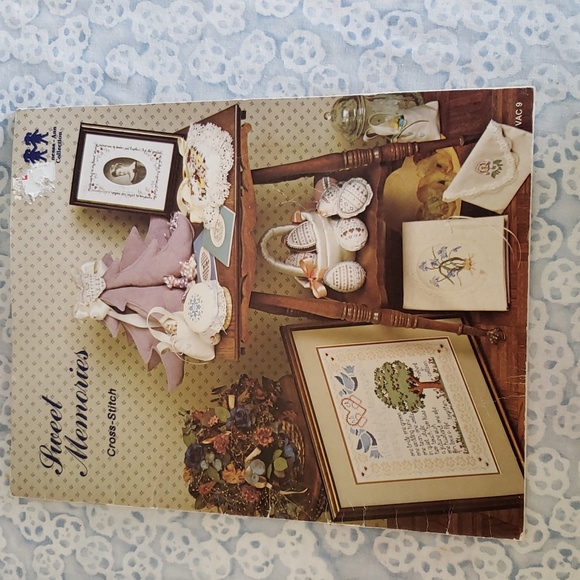 (J) Cross Stitch Patterns Crpss Stitch Books - Picture 10 of 13